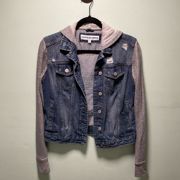 EXPRESS- Jean Denim Trucker Jacket- Size Small. - Picture 2 of 4